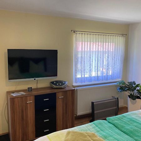 וארן Ferienzimmer Olaf מראה חיצוני תמונה